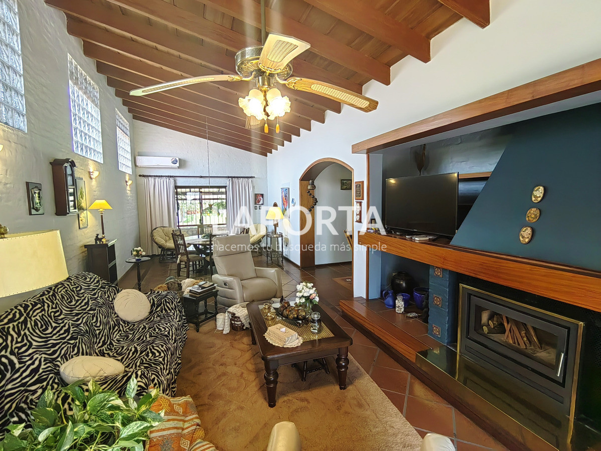 Casa ID.1269/Casa-en-venta-en-Salto - Casa en venta en Salto