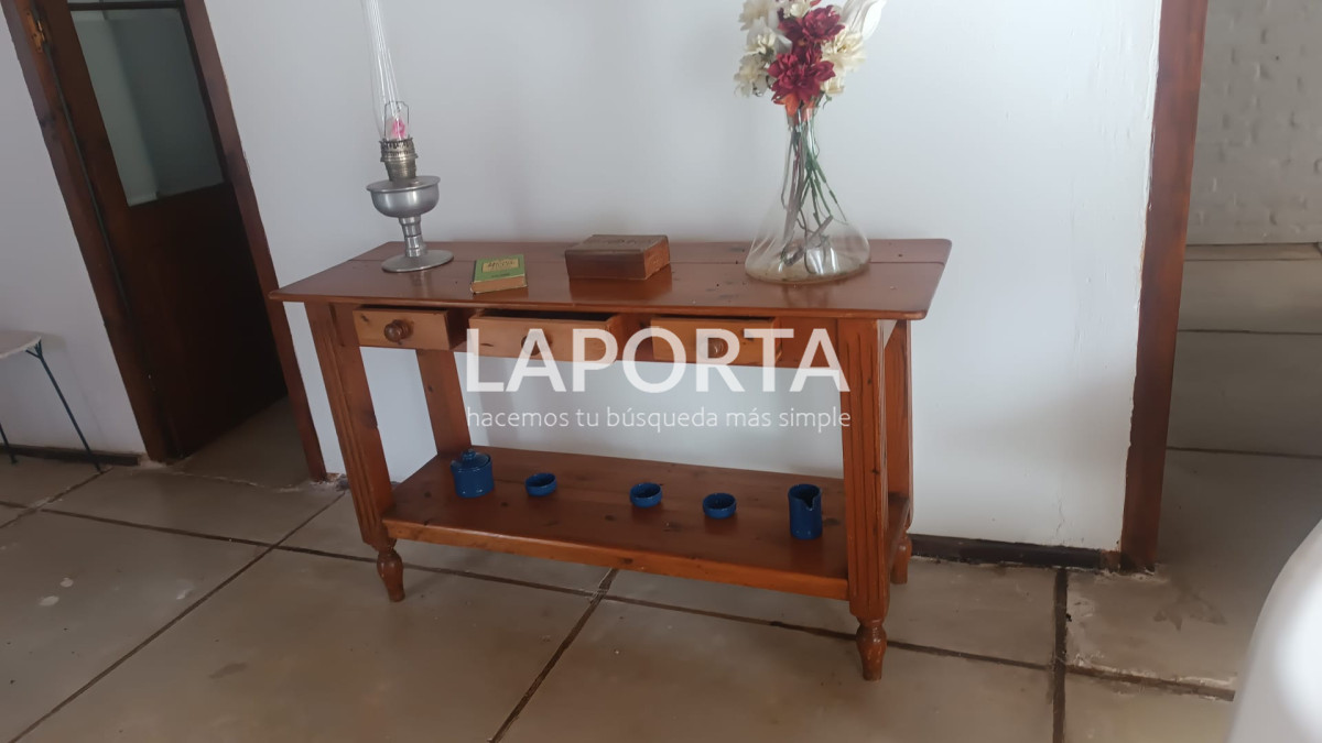 Casa ID.1664/Casa-en-Venta-en-la-Barra-cinco-dormitorios-mas-servicio-con-piscina - Casa en Venta en la Barra cinco dormitorios mas servicio con piscina