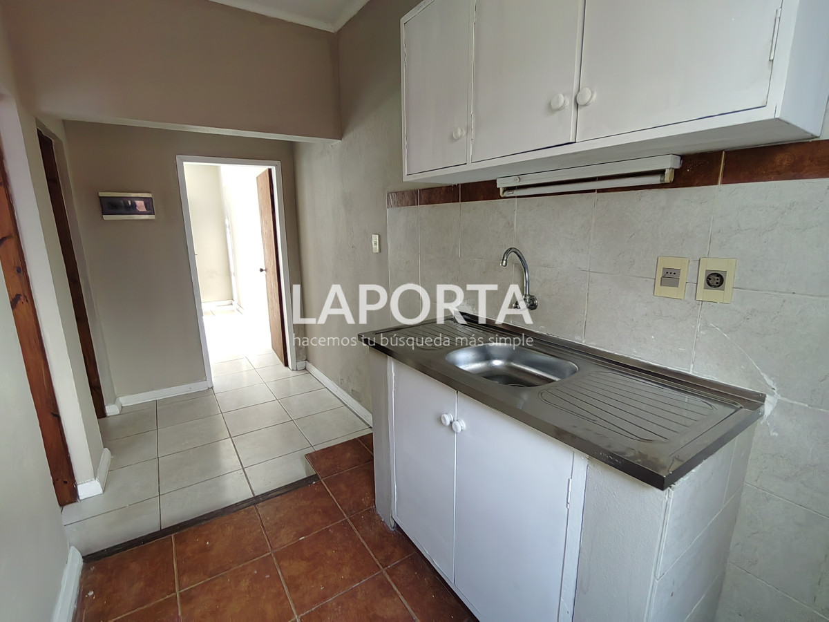 Casa ID.834/Casa-en-alquiler-en-zona-centro-de-Salto - Casa en alquiler en zona centro de Salto