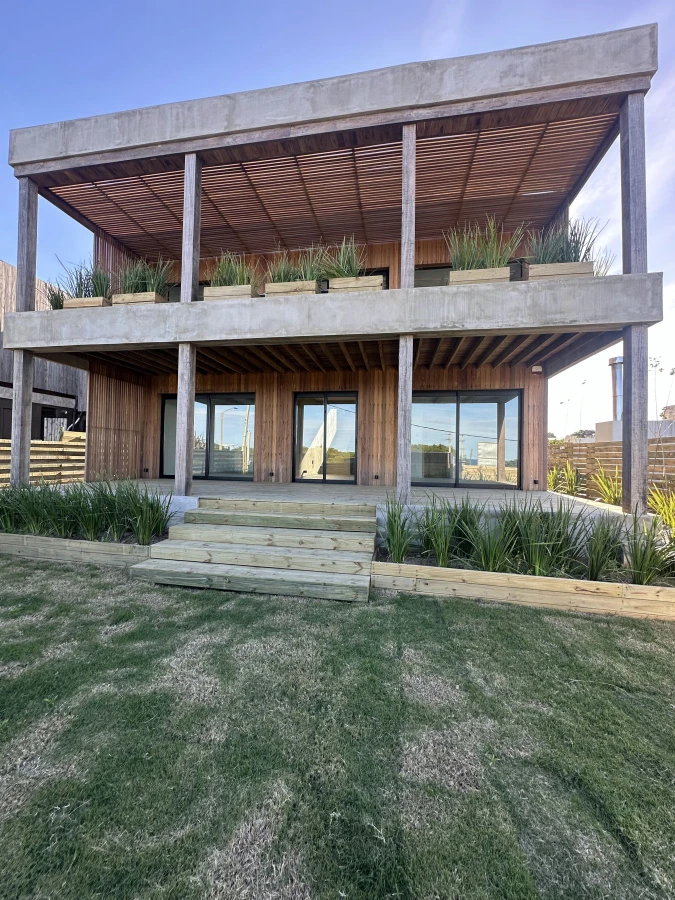 Casa oceánica a estrenar en Punta Piedras — foto 1