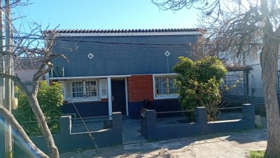 Casa en venta en muy buena ubicacion y con amplio terreno 