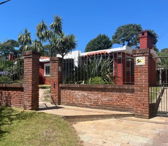 Casa en Venta en Barrio Cantegril