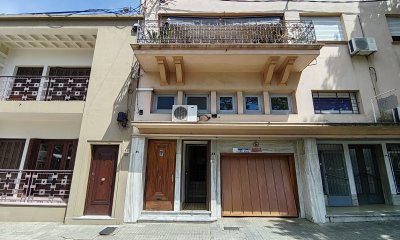 Casa en Venta en el centro frente a Plaza Artigas