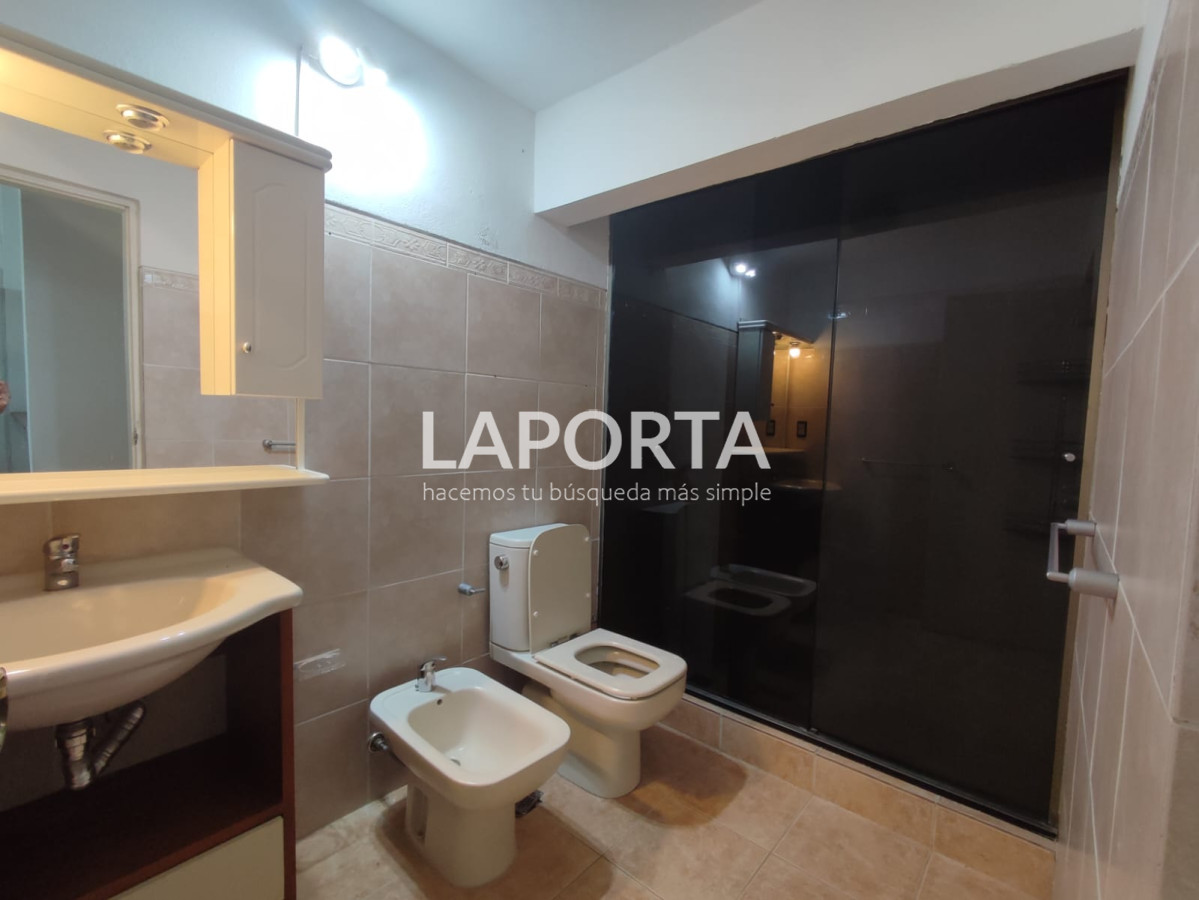 Galpón ID.368/Venta-Galpón/Depósito-con-casa-en-Brazo-Oriental--Montevideo - Venta Galpón/Depósito con casa en Brazo Oriental - Montevideo