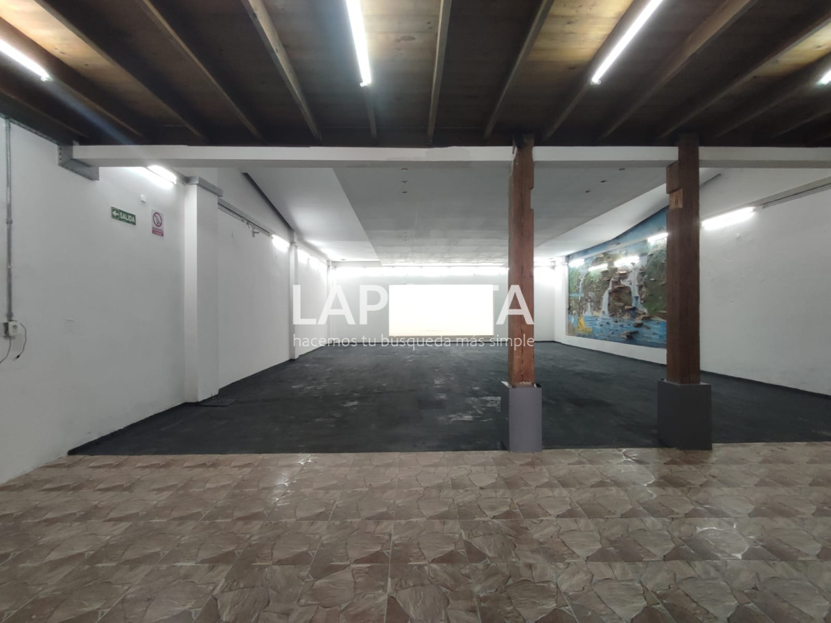 Galpón ID.368/Venta-Galpón/Depósito-con-casa-en-Brazo-Oriental--Montevideo - Venta Galpón/Depósito con casa en Brazo Oriental - Montevideo