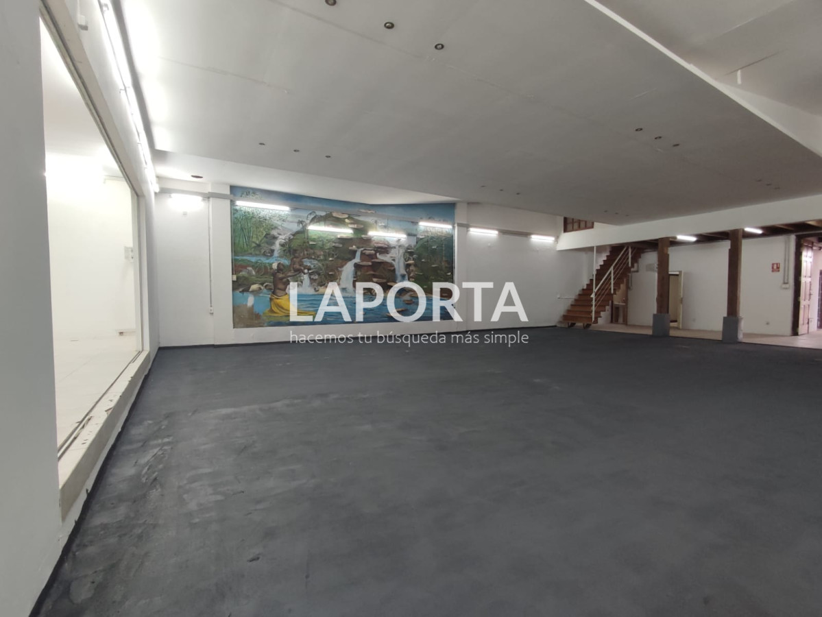 Galpón ID.368/Venta-Galpón/Depósito-con-casa-en-Brazo-Oriental--Montevideo - Venta Galpón/Depósito con casa en Brazo Oriental - Montevideo