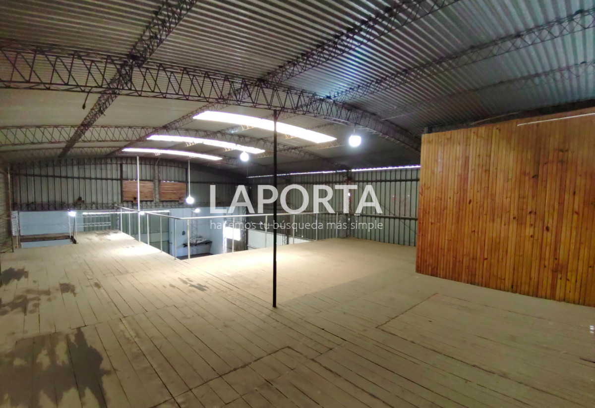 Galpón ID.420/Oportunidad-de-inversión-en-estratégica-ubicación-comercial-en-Salto - Oportunidad de inversión en estratégica ubicación comercial en Salto