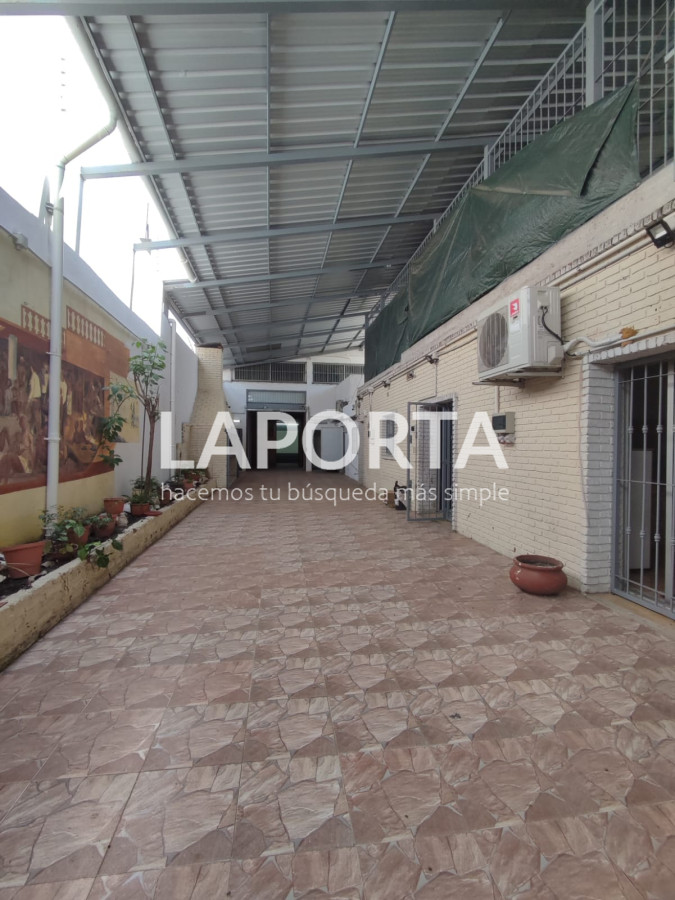 Galpón ID.368/Venta-Galpón/Depósito-con-casa-en-Brazo-Oriental--Montevideo - Venta Galpón/Depósito con casa en Brazo Oriental - Montevideo