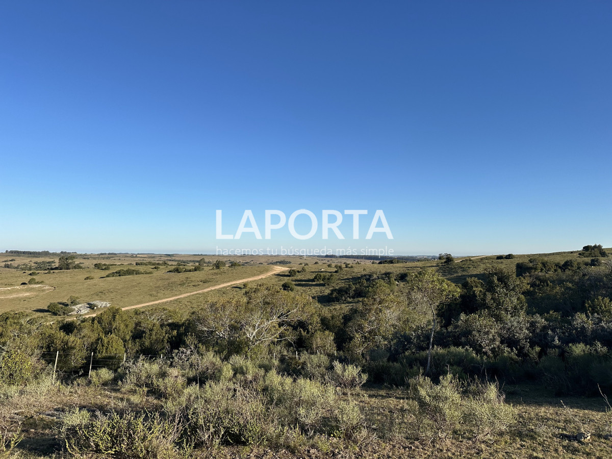 Chacra ID.1018/Venta-de-Chacra-en-Punta-del-Este-Sierras-de-Garzón - Venta de Chacra en Punta del Este Sierras de Garzón