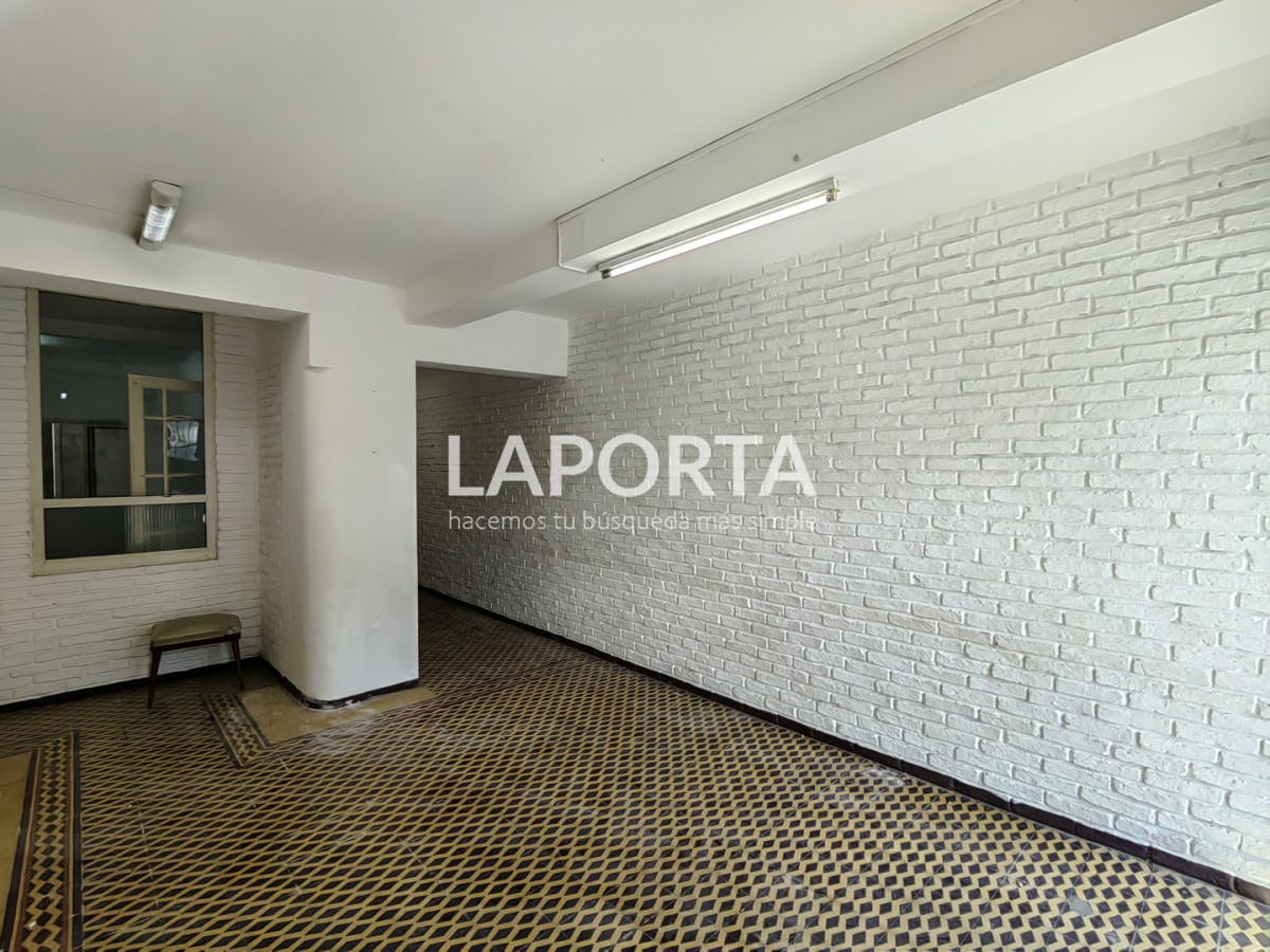 Local Comercial ID.1337/Local-comercial-en-alquiler-en-el-centro-de-Salto - Local comercial en alquiler en el centro de Salto