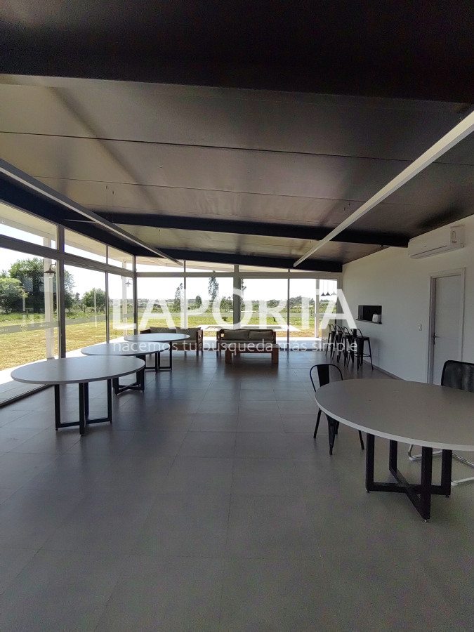 Local Comercial ID.438/Salón-de-fiestas-y-eventos--Nueva-Hespérides - Salón de fiestas y eventos - Nueva Hespérides