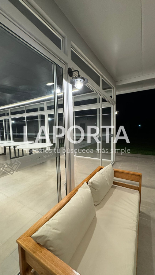 Local Comercial ID.438/Salón-de-fiestas-y-eventos--Nueva-Hespérides - Salón de fiestas y eventos - Nueva Hespérides