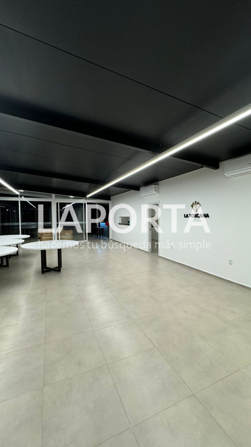 Local Comercial ID.438/Salón-de-fiestas-y-eventos--Nueva-Hespérides - Salón de fiestas y eventos - Nueva Hespérides