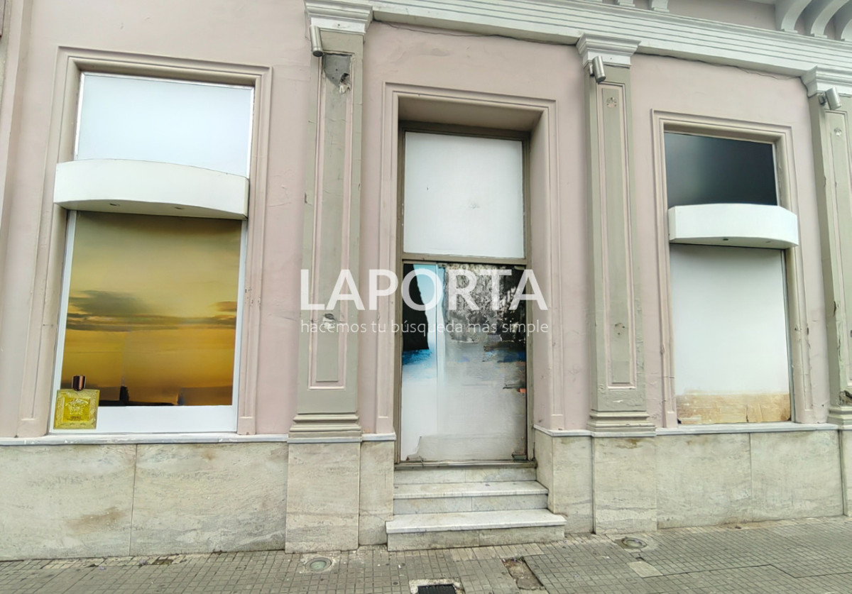 Local Comercial ID.1318/Local-comercial-en-alquiler,-en-el-centro-de-Salto - Local comercial en alquiler, en el centro de Salto