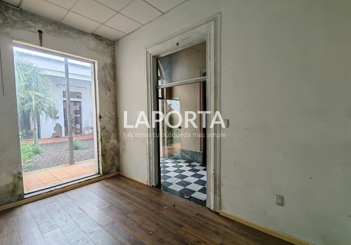 Local Comercial ID.1318/Local-comercial-en-alquiler,-en-el-centro-de-Salto - Local comercial en alquiler, en el centro de Salto