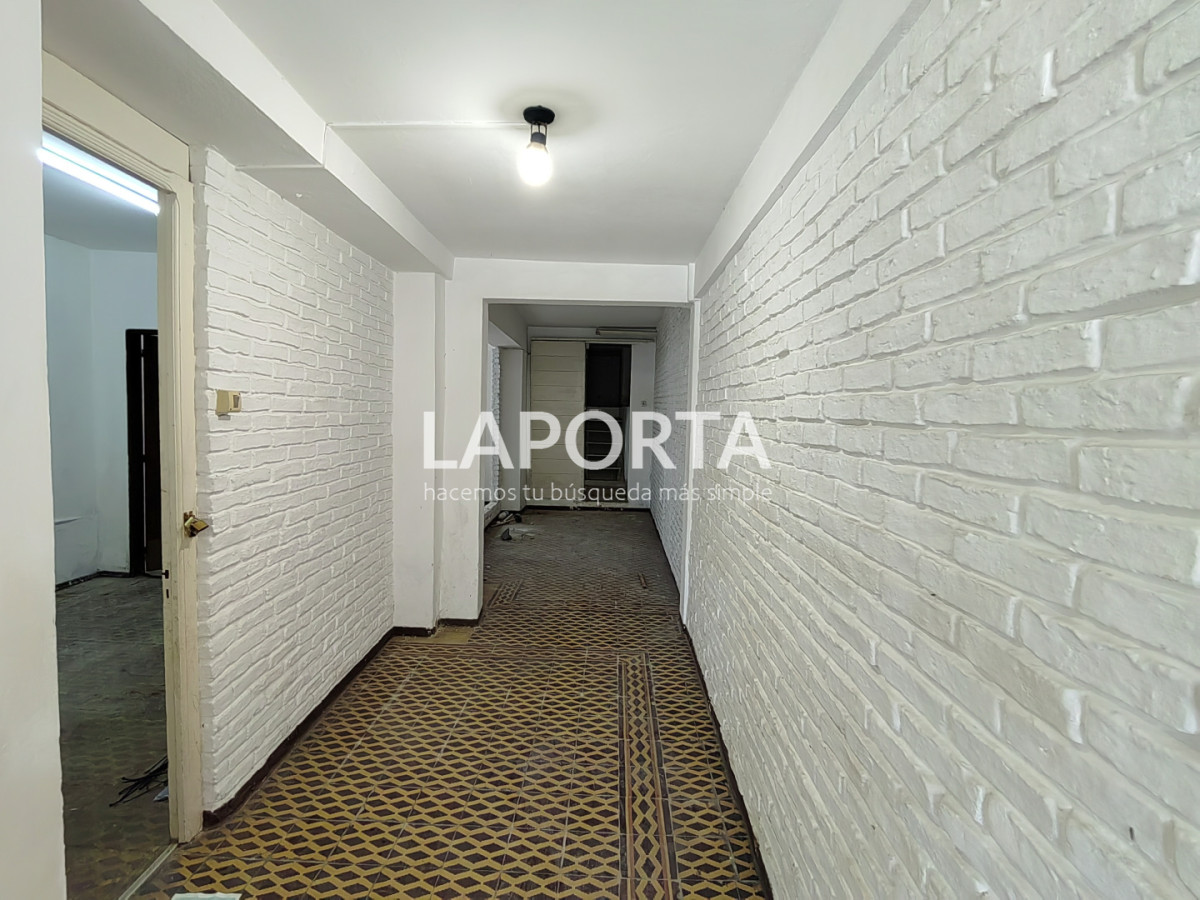 Local Comercial ID.1337/Local-comercial-en-alquiler-en-el-centro-de-Salto - Local comercial en alquiler en el centro de Salto