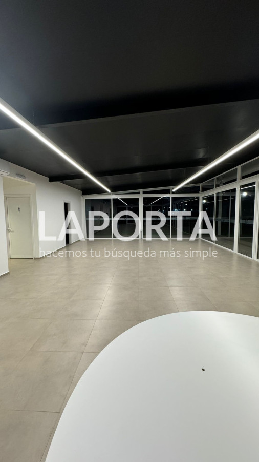 Local Comercial ID.438/Salón-de-fiestas-y-eventos--Nueva-Hespérides - Salón de fiestas y eventos - Nueva Hespérides