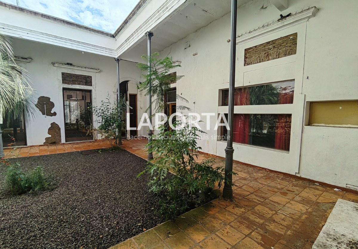 Local Comercial ID.1318/Local-comercial-en-alquiler,-en-el-centro-de-Salto - Local comercial en alquiler, en el centro de Salto