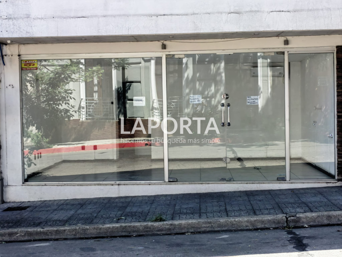 Local Comercial ID.1718/Local-en-pleno-centro - Local en pleno centro