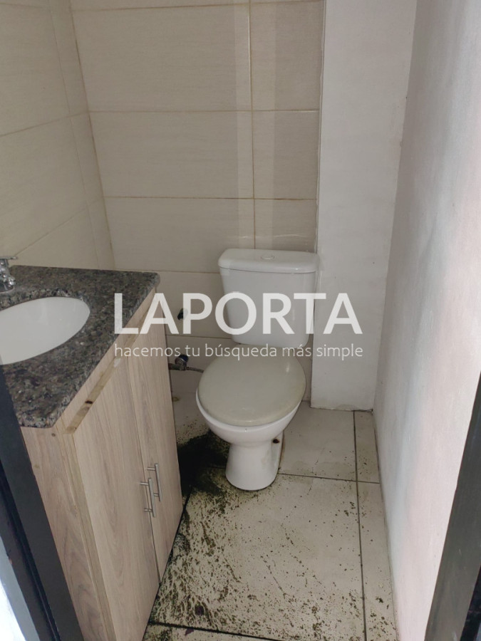 Local Comercial ID.1718/Local-en-pleno-centro - Local en pleno centro