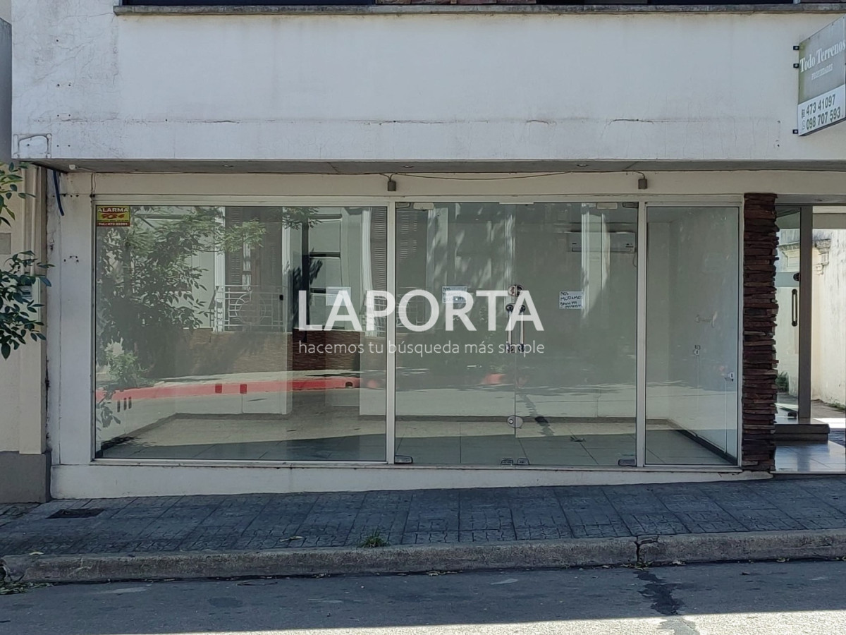 Local Comercial ID.1718/Local-en-pleno-centro - Local en pleno centro