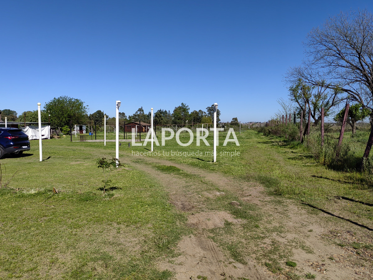 Local Comercial ID.1323/Salón-de-fiestas-y-eventos-con-amplio-terreno-en-Salto - Salón de fiestas y eventos con amplio terreno en Salto