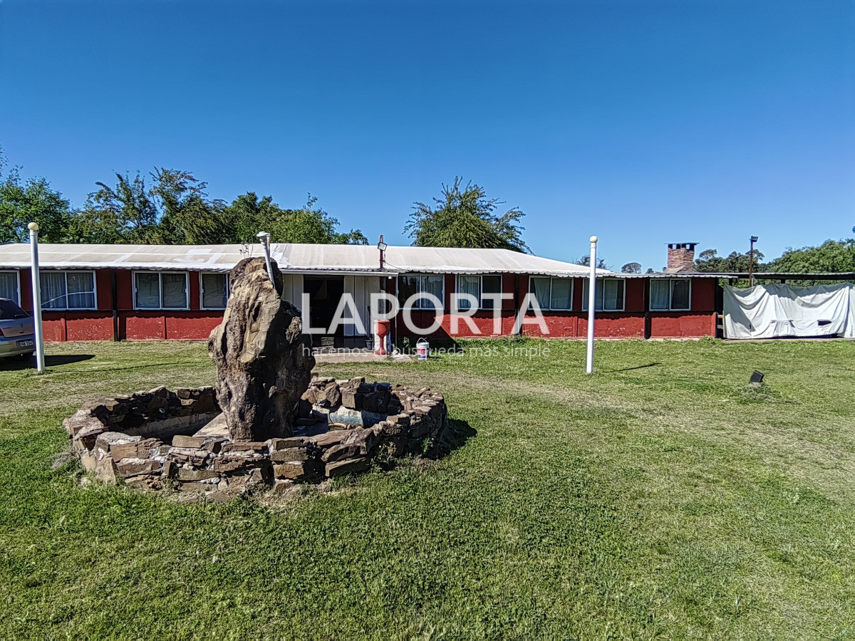 Local Comercial ID.1323/Salón-de-fiestas-y-eventos-con-amplio-terreno-en-Salto - Salón de fiestas y eventos con amplio terreno en Salto