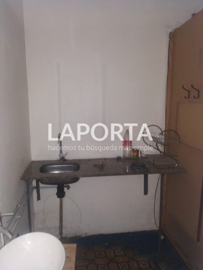 Local Comercial ID.2148/Local-en-pleno-centro - Local en pleno centro