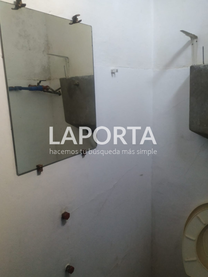 Local Comercial ID.2148/Local-en-pleno-centro - Local en pleno centro