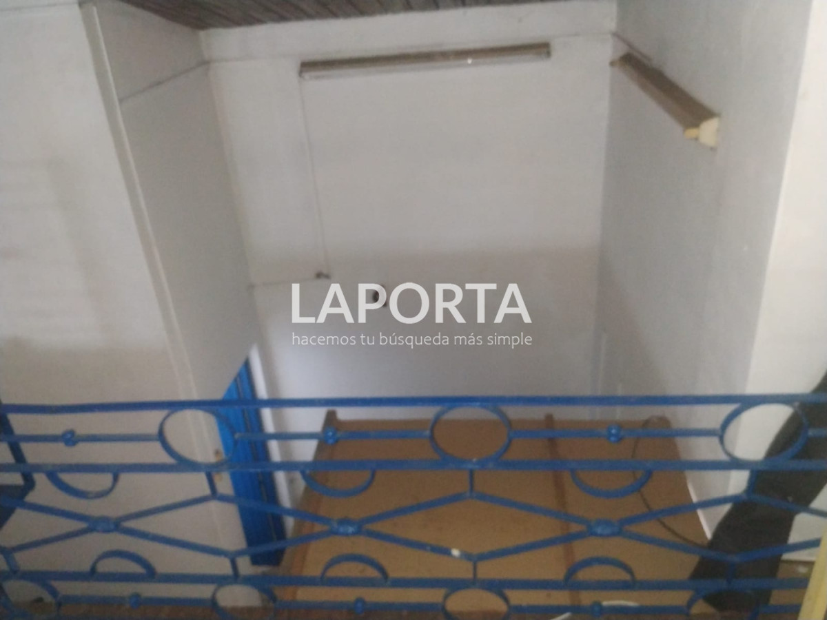 Local Comercial ID.2148/Local-en-pleno-centro - Local en pleno centro