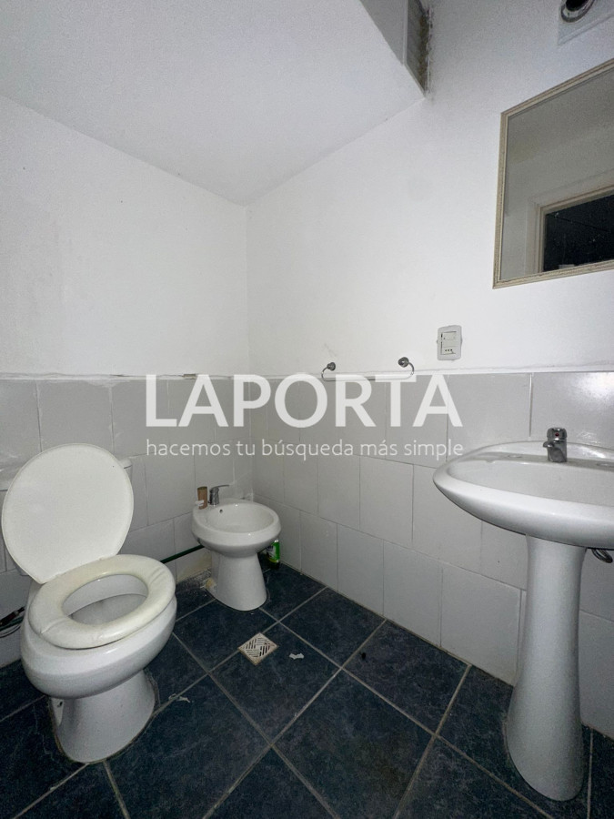 Local Comercial ID.1055/Venta-o-alquiler-de-local-comercial-en-Roosevelt-en-Punta-del-Este - Venta o alquiler de local comercial en Roosevelt en Punta del Este