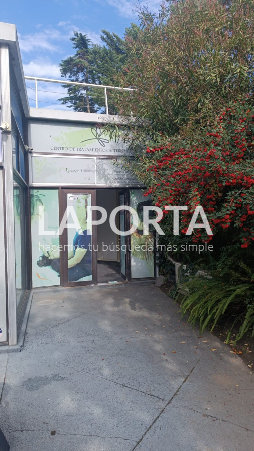 Local Comercial ID.1055/Venta-o-alquiler-de-local-comercial-en-Roosevelt-en-Punta-del-Este - Venta o alquiler de local comercial en Roosevelt en Punta del Este