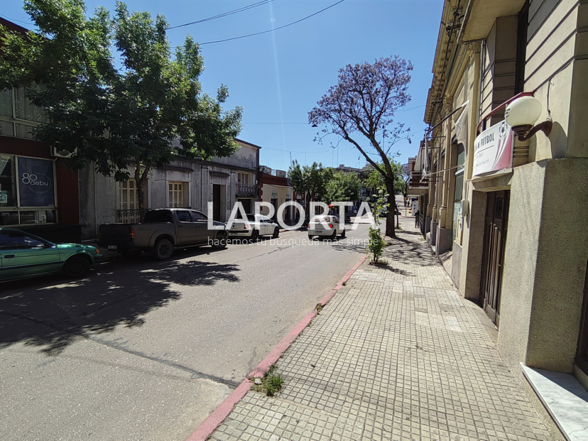 Local Comercial ID.1301/Local-comercial-en-venta-en-Salto - Local comercial en venta en Salto