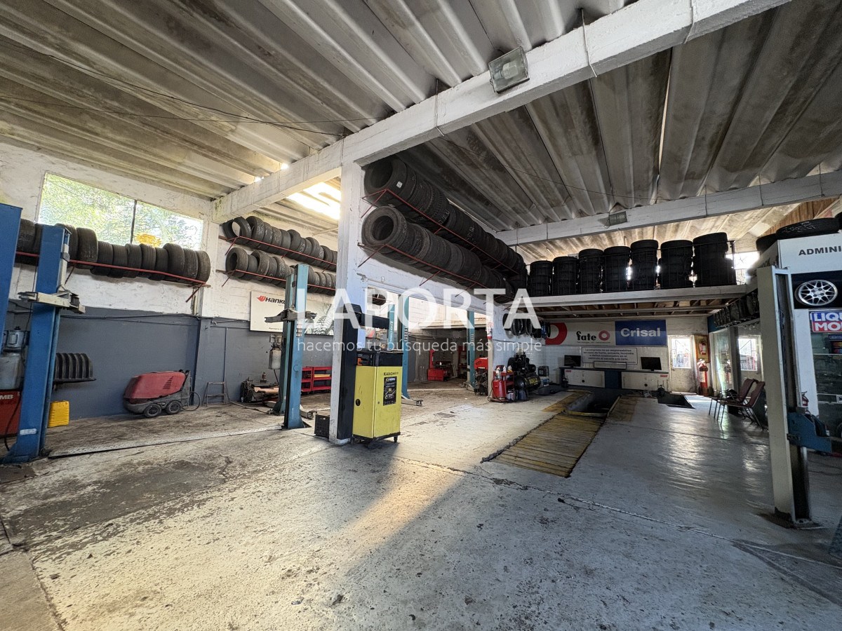 Local Comercial ID.94/Local-Comercial-En-Vent-aen-el-centro-de-Maldonado - Local Comercial En Vent aen el centro de Maldonado