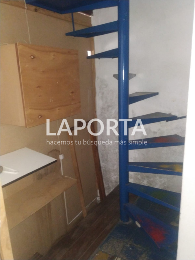Local Comercial ID.2148/Local-en-pleno-centro - Local en pleno centro
