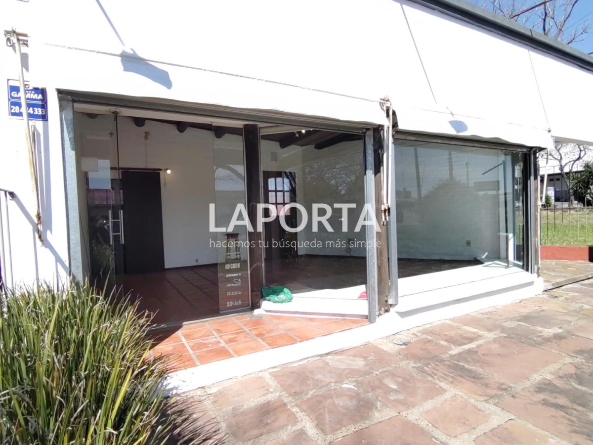 Local Comercial ID.2195/Local-comercial-a-metros-del-Salto-Shopping-y-Terminal - Local comercial a metros del Salto Shopping y Terminal
