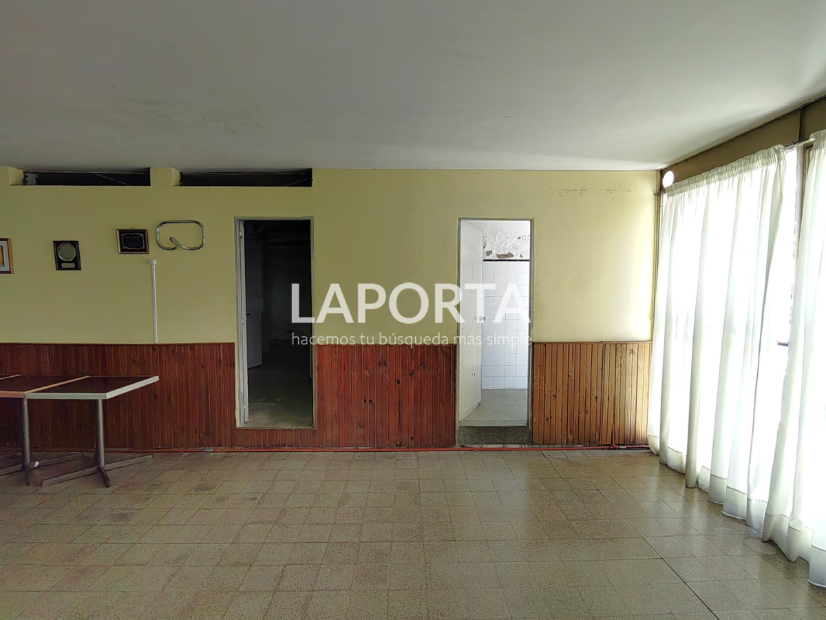 Local Comercial ID.1301/Local-comercial-en-venta-en-Salto - Local comercial en venta en Salto
