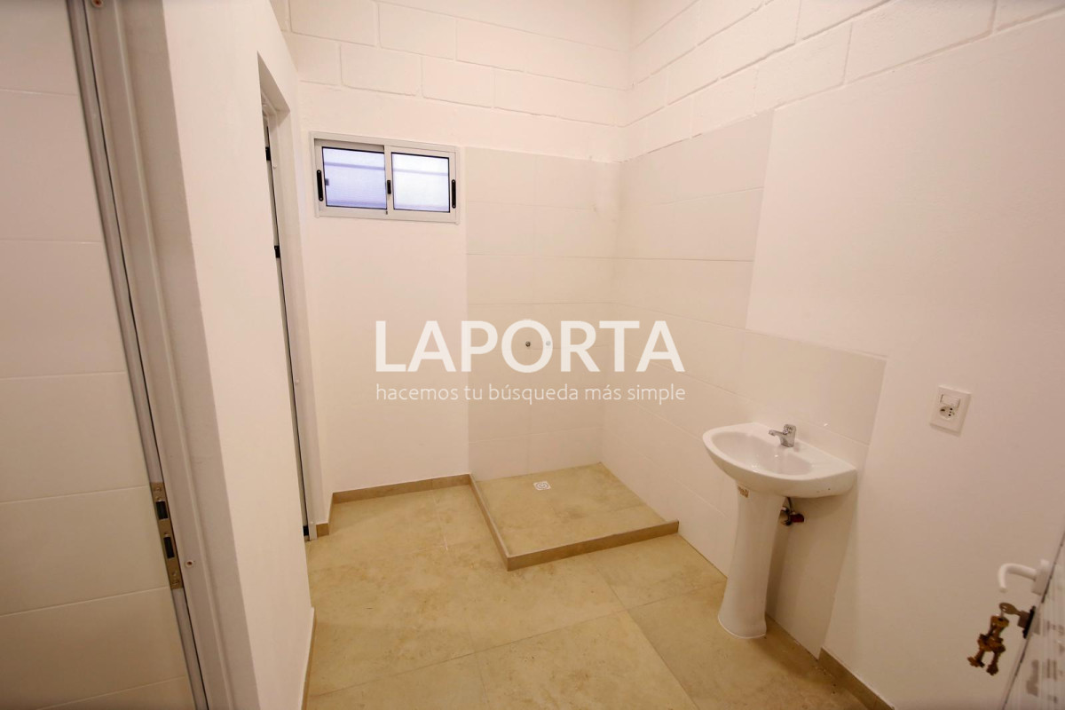 Local Comercial ID.84/Local-Comercial-en-Alquiler-En-Maldonado - Local Comercial en Alquiler En Maldonado