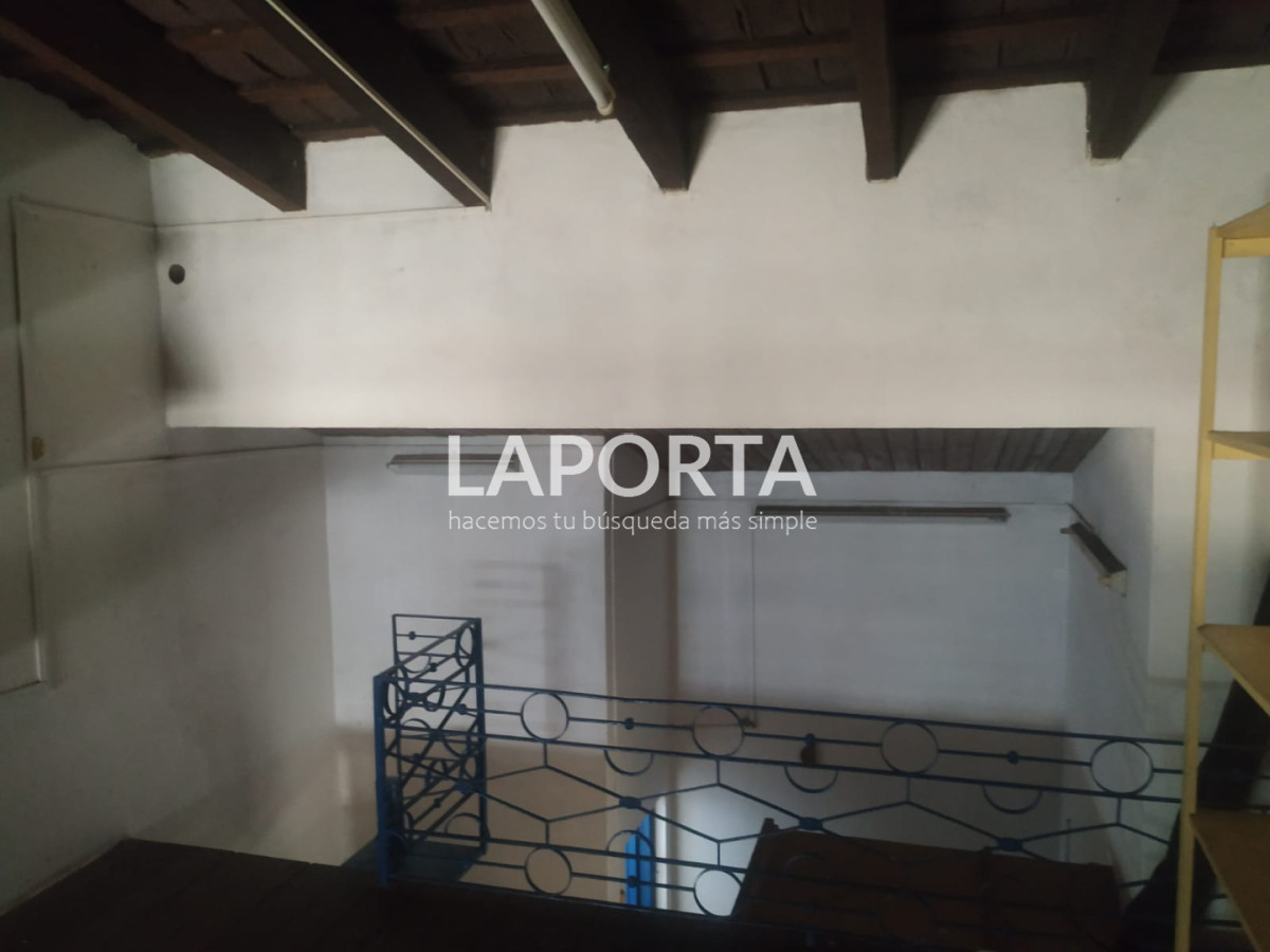 Local Comercial ID.2148/Local-en-pleno-centro - Local en pleno centro