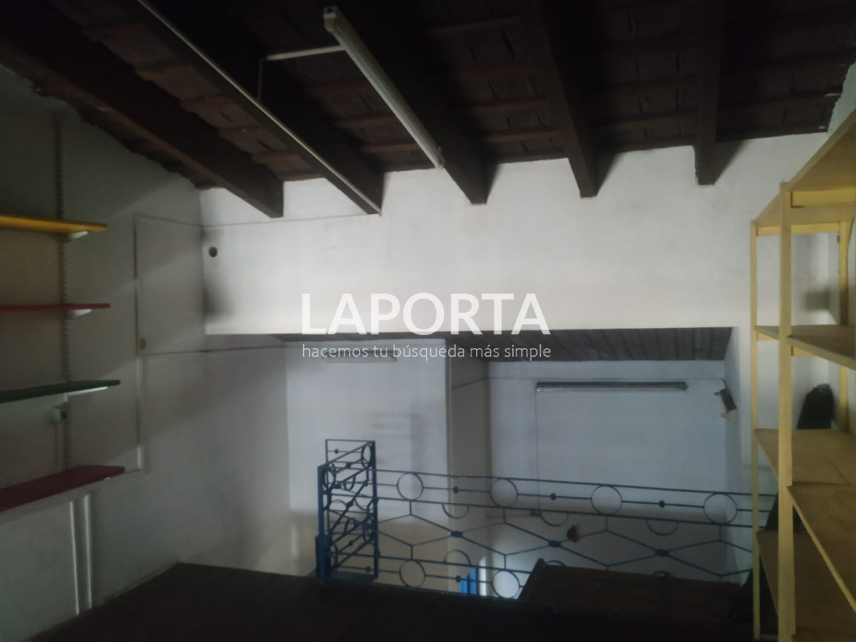 Local Comercial ID.2148/Local-en-pleno-centro - Local en pleno centro