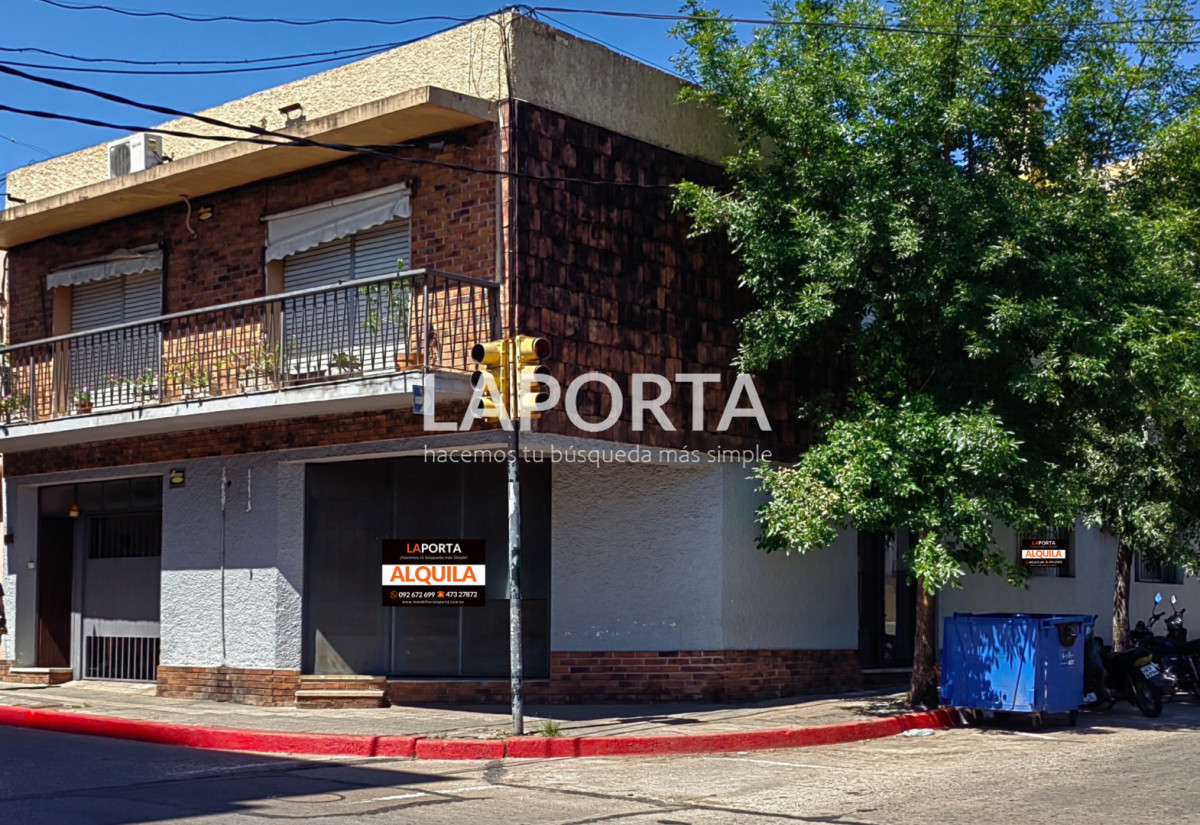 Local Comercial ID.1525 - Local en alquiler en esquina, con visibilidad en el centro de Salto.