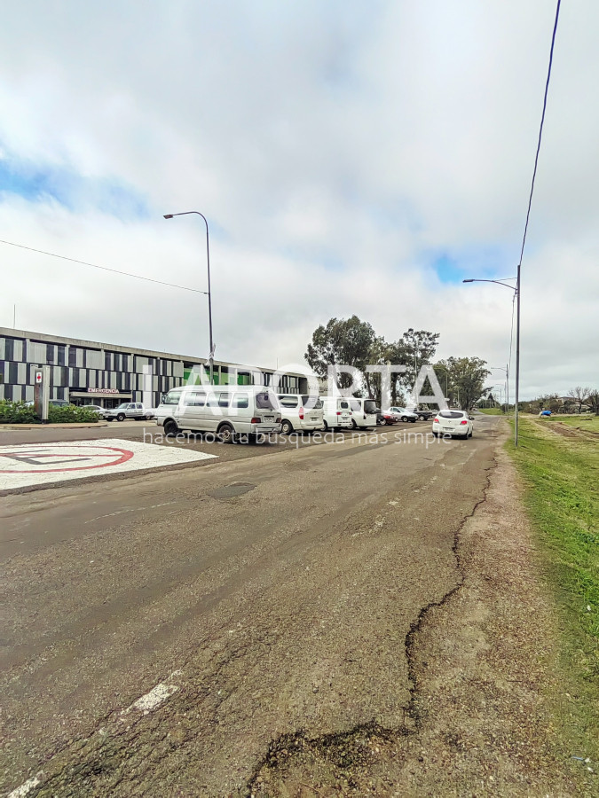 Terreno ID.1228/Amplio-terreno-en-venta-em-zona-del-hospital-de-agudos - Amplio terreno en venta em zona del hospital de agudos