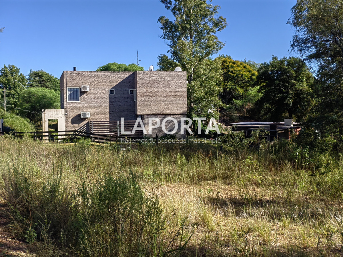 Terreno ID.621/Terreno-en-Arenitas-Blancas,-449-m2-de-superficie - Terreno en Arenitas Blancas, 449 m2 de superficie