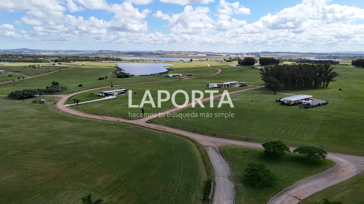 Terreno ID.548/Venta-Terrenos-en-Barrios-Privados-Laguna-de-los-Cisnes - Venta Terrenos en Barrios Privados Laguna de los Cisnes