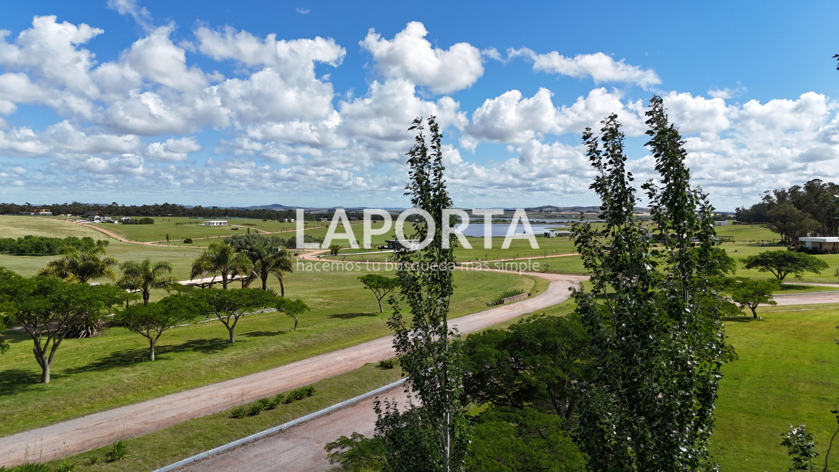 Terreno ID.548/Venta-Terrenos-en-Barrios-Privados-Laguna-de-los-Cisnes - Venta Terrenos en Barrios Privados Laguna de los Cisnes
