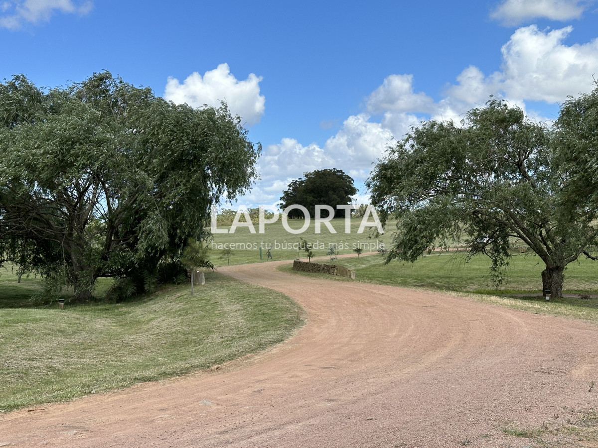 Terreno ID.548/Venta-Terrenos-en-Barrios-Privados-Laguna-de-los-Cisnes - Venta Terrenos en Barrios Privados Laguna de los Cisnes