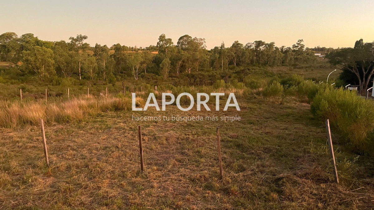 Terreno ID.648/Terreno-en-Arenitas-Blancas--Ubicación-privilegiada-y-entorno-natural - Terreno en Arenitas Blancas - Ubicación privilegiada y entorno natural