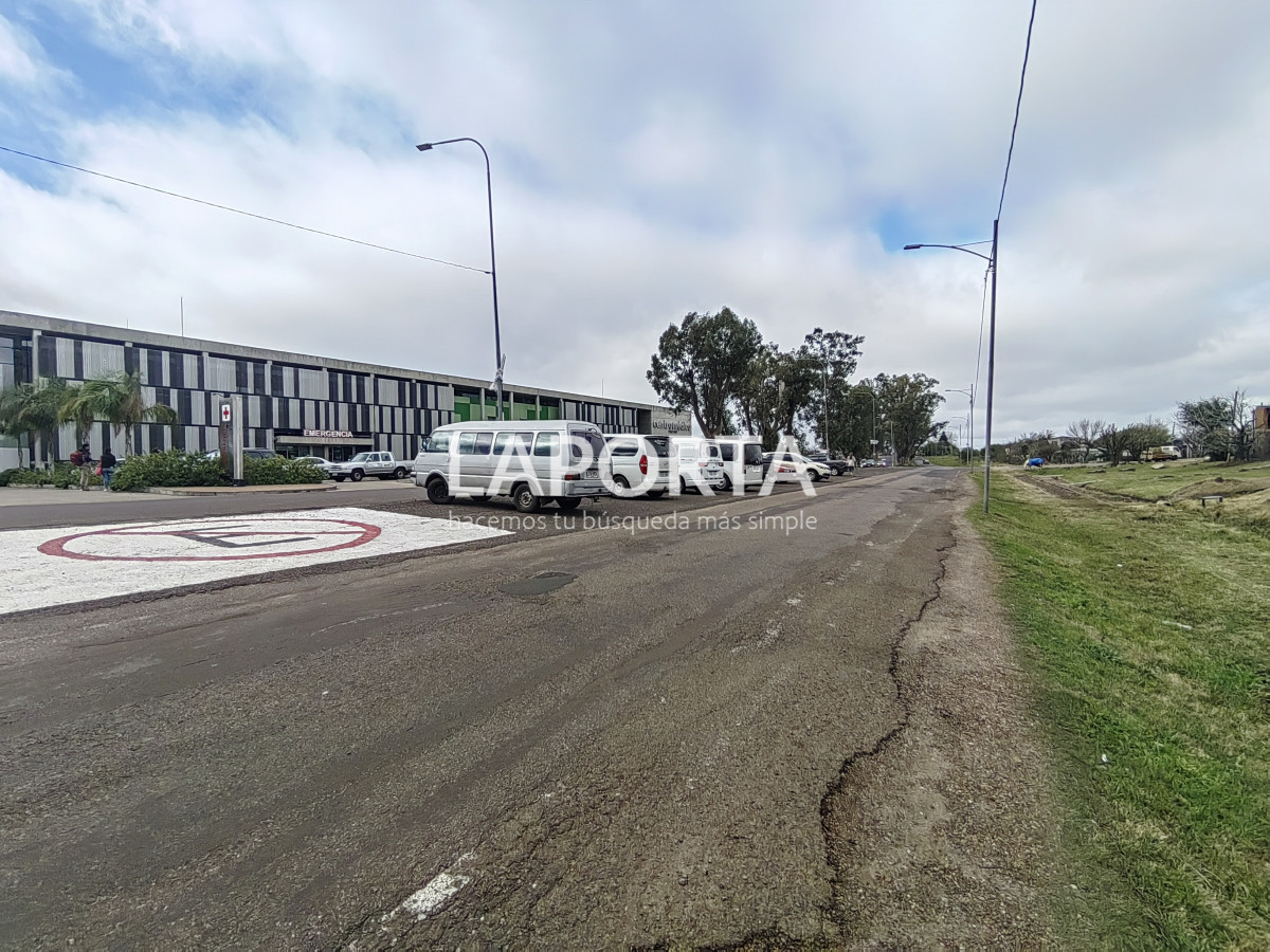 Terreno ID.1228/Amplio-terreno-en-venta-em-zona-del-hospital-de-agudos - Amplio terreno en venta em zona del hospital de agudos