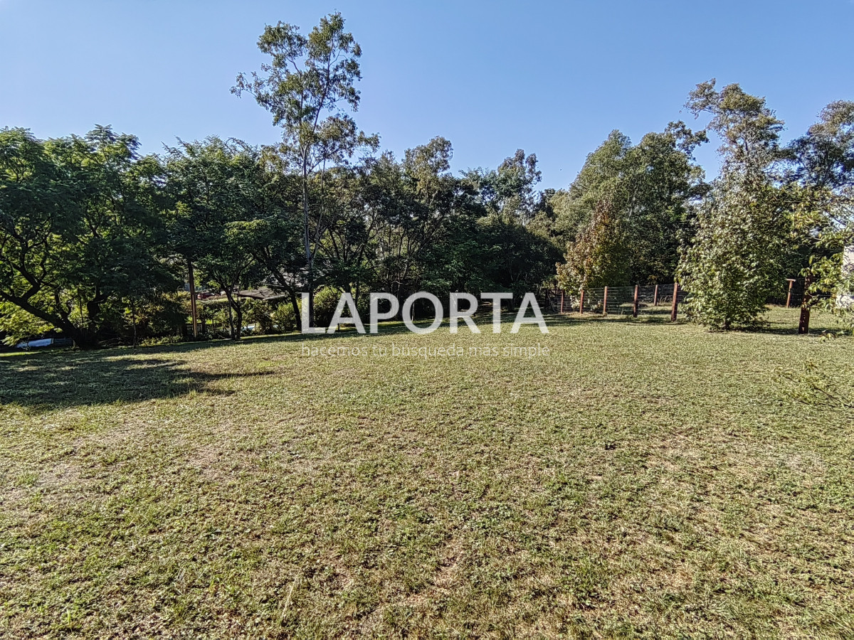 Terreno ID.871/Terreno-en-venta-en-Arenitas-Blancas,-Salto - Terreno en venta en Arenitas Blancas, Salto