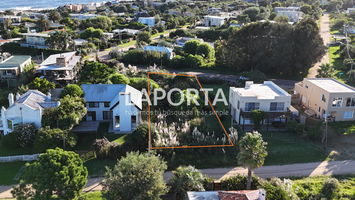 Terreno ID.494/Terreno-en-venta-en-El-Chorro--¡Tu-oportunidad-cerca-del-mar! - Terreno en venta en El Chorro – ¡Tu oportunidad cerca del mar!